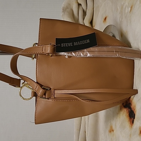Steve Madden Bucket Crossbody Bag - Picture 1 of 9